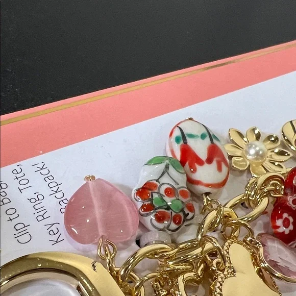 True to Form | Vintage Inspired Heart & Ceramic Bag Charm - Picture 8 of 9